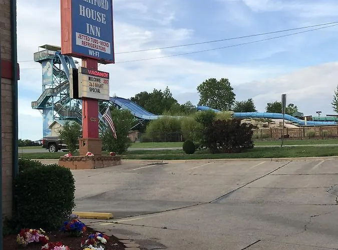 Motel: Stratford House Inn